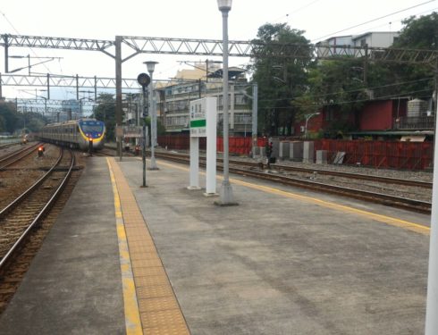 最後一次在高雄車站平面月台搭車…